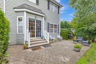 143 Paddington Cir, Smithtown, NY 11787 - Photo 23