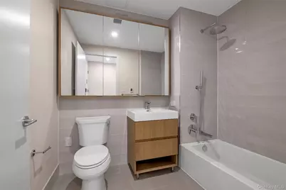 131-02B 40th Road #15U, Flushing, NY 11354 - Photo 13