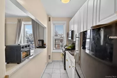 219 Bronx River Road #4N, Yonkers, NY 10704 - Photo 5