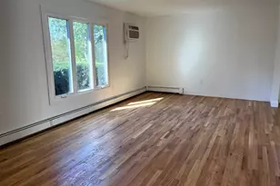 3 Hook Rd, Poughkeepsie, NY 12601 - Photo 9