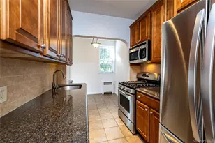 110 S Village Ave, Rockville Centre, NY 11570 - Photo 9