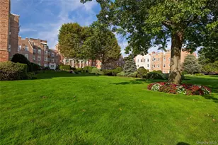 110 S Village Ave, Rockville Centre, NY 11570 - Photo 17