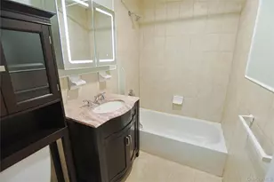 56-36 Remsen Pl, Maspeth, NY 11378 - Photo 9