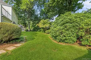 999 Knollwood Rd, White Plains, NY 10603 - Photo 39