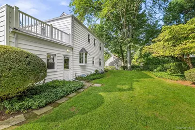 999 Knollwood Road, White Plains, NY 10603 - Photo 41