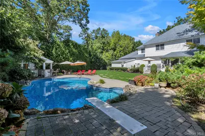 14 Whistler Hill Lane, Huntington, NY 11743 - Photo 25
