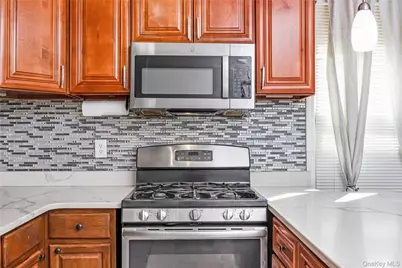 11125 145th Street, Jamaica, NY 11435 - Photo 9