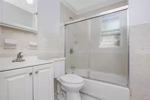 111-25 145th St, Jamaica, NY 11435 - Photo 15