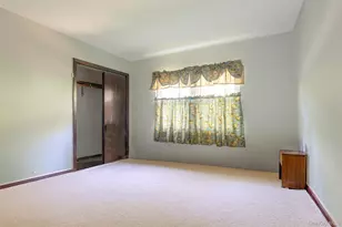 42 Squires Ave, East Quogue, NY 11942 - Photo 9