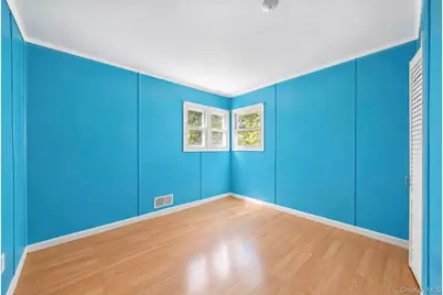 8 Norwalk Lane, Selden, NY 11784 - Photo 13