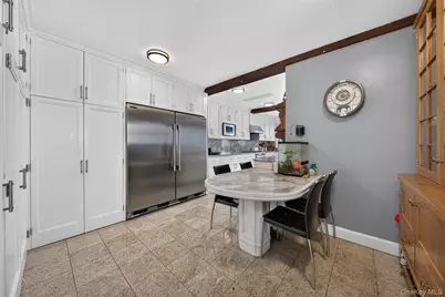 6511 Claran Court, Maspeth, NY 11378 - Photo 9