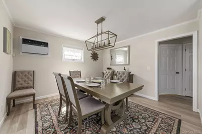 139 Arlyn Drive W, Massapequa, NY 11758 - Photo 3