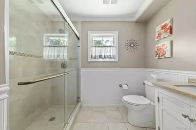 139 Arlyn Drive W, Massapequa, NY 11758 - Photo 15