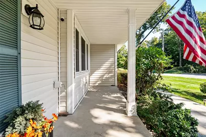 4 Wayne Drive, Poughkeepsie, NY 12601 - Photo 3