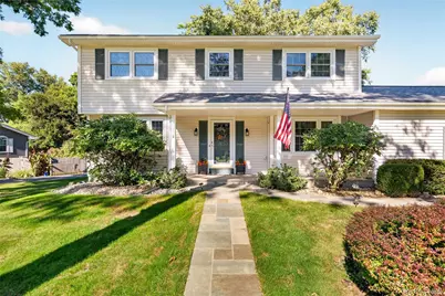 4 Wayne Drive, Poughkeepsie, NY 12601 - Photo 1