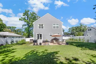 44 James St, Patchogue, NY 11772 - Photo 7