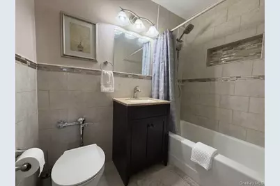 9430 60th Avenue #5D, Elmhurst, NY 11373 - Photo 9