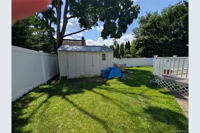 35 Sheridan Street, Huntington, NY 11743 - Photo 19