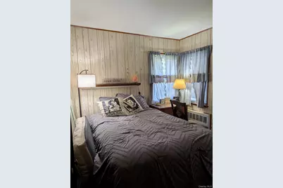 35 Sheridan Street, Huntington, NY 11743 - Photo 15