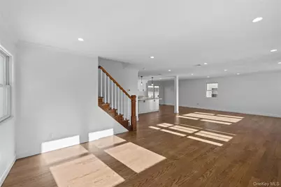 78 Taft Avenue, Lynbrook, NY 11563 - Photo 17
