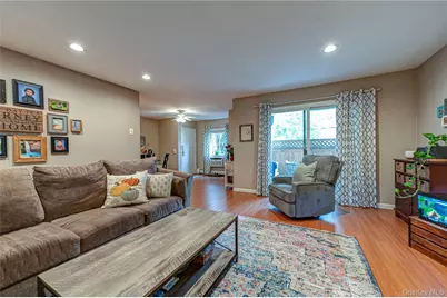 85 Richmond Boulevard #1A, Ronkonkoma, NY 11779 - Photo 11