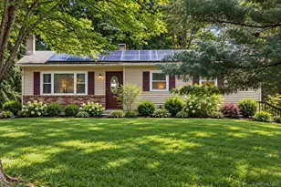 21 Elizabeth Dr, Hopewell Junction, NY 12533 - Photo 3