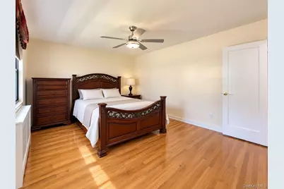 69-12 138th St #B, Kew Gardens, NY 11367 - Photo 15