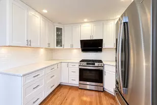 136-04 68th Dr, Kew Gardens, NY 11367 - Photo 7