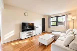 136-04 68th Dr, Kew Gardens, NY 11367 - Photo 3