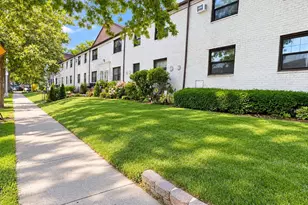 136-04 68th Dr, Kew Gardens, NY 11367 - Photo 1