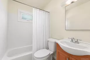 74 View St W, Greenwich, CT 06830 - Photo 13