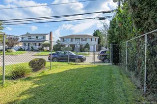 1296 Leslie Ln, Bellmore, NY 11710 - Photo 13