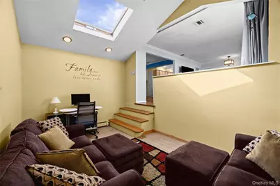 1296 Leslie Lane, Bellmore, NY 11710 - Photo 23