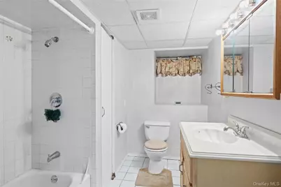 1296 Leslie Lane, Bellmore, NY 11710 - Photo 45