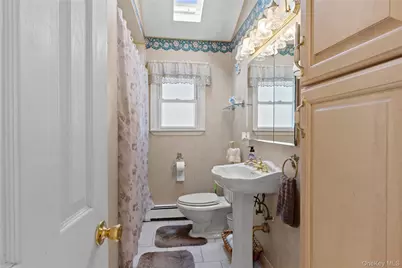 1296 Leslie Lane, Bellmore, NY 11710 - Photo 39