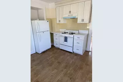15 Miller Street #Upper, Glen Cove, NY 11542 - Photo 1