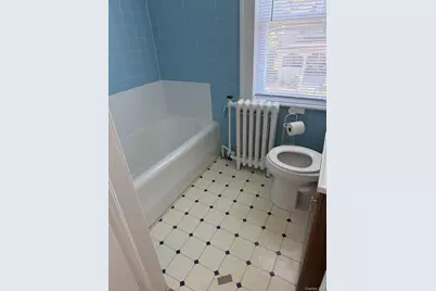 15 Miller Street #Upper, Glen Cove, NY 11542 - Photo 5
