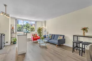 345 E 93rd St, New York, NY 10128 - Photo 3