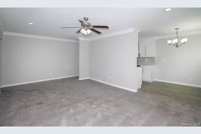 15 Williams Boulevard #15-2B, Lake Grove, NY 11755 - Photo 5