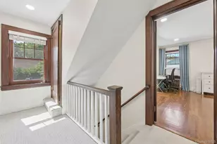 206 Glenmore St, East Williston, NY 11596 - Photo 21