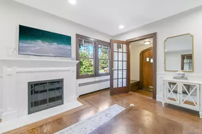 206 Glenmore Street, East Williston, NY 11596 - Photo 5