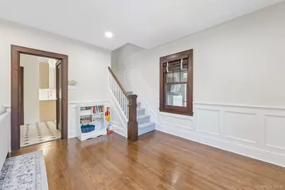 206 Glenmore Street, East Williston, NY 11596 - Photo 11