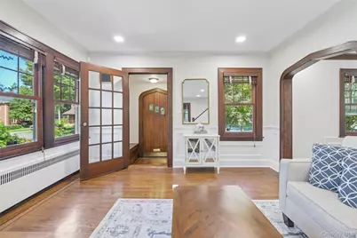 206 Glenmore Street, East Williston, NY 11596 - Photo 3