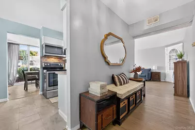 311 Tallwood Drive #311, Hartsdale, NY 10530 - Photo 7