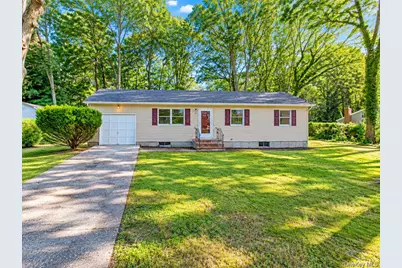 50 Fanning Boulevard, Riverhead, NY 11901 - Photo 3