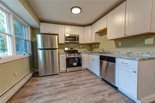 50 Fanning Blvd, Riverhead, NY 11901 - Photo 11
