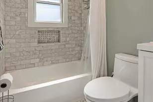2014 Central Dr S, East Meadow, NY 11554 - Photo 11
