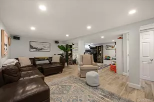 2014 Central Dr S, East Meadow, NY 11554 - Photo 19