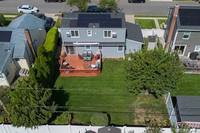 2014 Central Drive S, East Meadow, NY 11554 - Photo 25