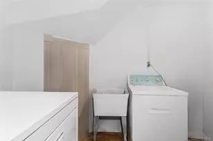 451 W 258th St, Bronx, NY 10471 - Photo 15